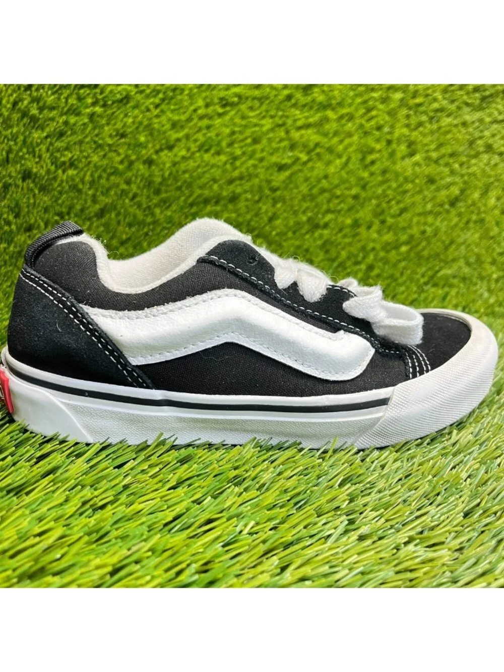 Vans Knu Skool Boys Size 2Y Black White Athletic Walking Skate Shoes Sneakers